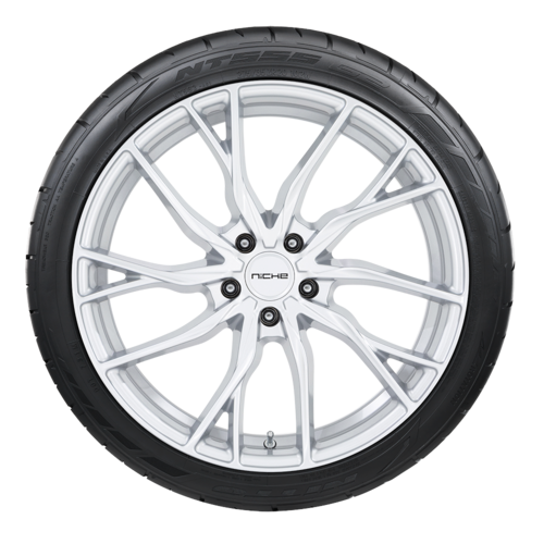 NT555 G2 225/35ZR20 90W XL 26.2