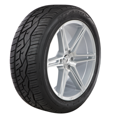 Nitto NT420V 285/50R20 116V XL 31.2